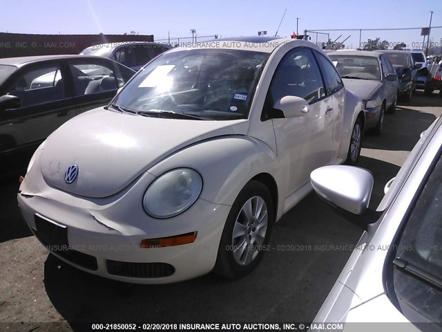 3VWRW31C49M500766 - 2009 VOLKSWAGEN NEW BEETLE S/SE CREAM photo 2