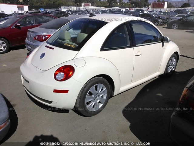 3VWRW31C49M500766 - 2009 VOLKSWAGEN NEW BEETLE S/SE CREAM photo 4