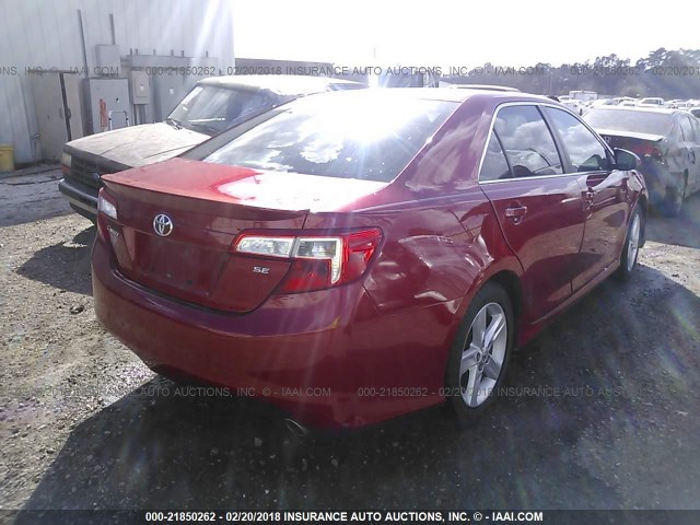 4T1BF1FK6DU685010 - 2013 TOYOTA CAMRY L/SE/LE/XLE 红色 照片 4