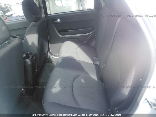 4F2CY0C7XBKM03800 - 2011 MAZDA TRIBUTE I SILVER photo 8