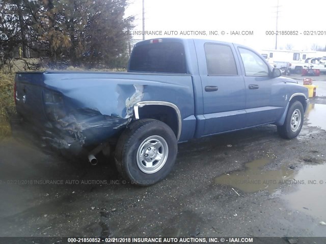 1D7HE28K26S614461 - 2006 DODGE DAKOTA QUAD/ST BLUE photo 4