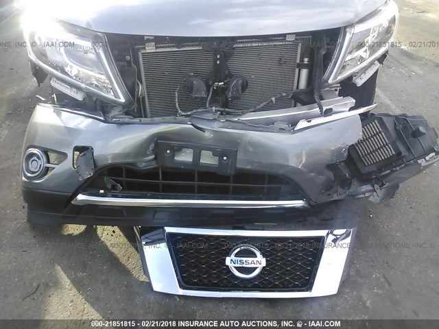 5N1AR2MM4FC698599 - 2015 NISSAN PATHFINDER S/SV/SL/PLATINUM 灰色 照片 6