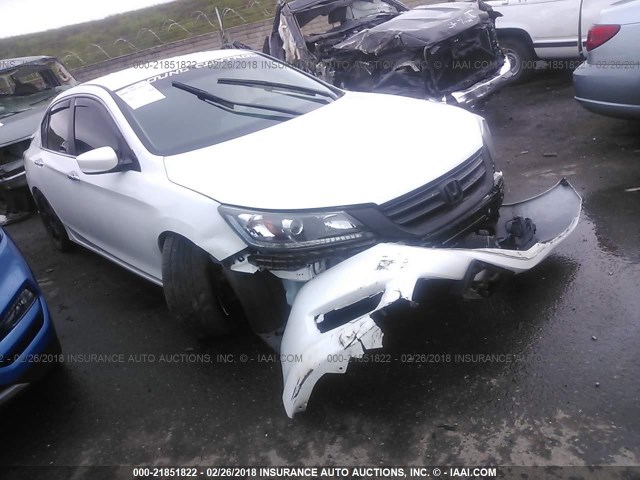 1HGCR2F58DA218013 - 2013 HONDA ACCORD SPORT WHITE photo 1