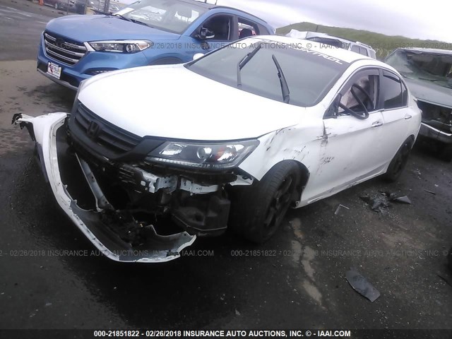 1HGCR2F58DA218013 - 2013 HONDA ACCORD SPORT 白色 照片 2
