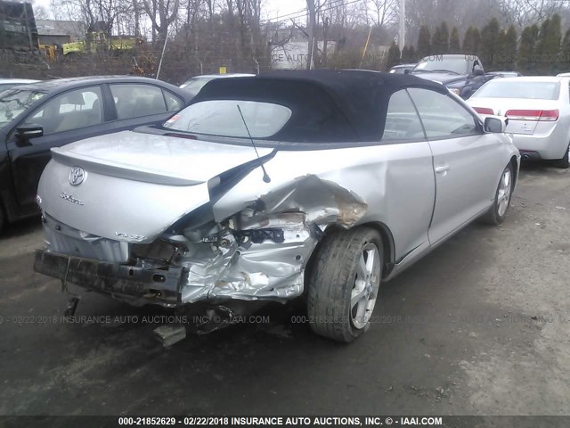 4T1FA38P44U037220 - 2004 TOYOTA CAMRY SOLARA SE/SLE ვერცხლისფერი ფოტო 4