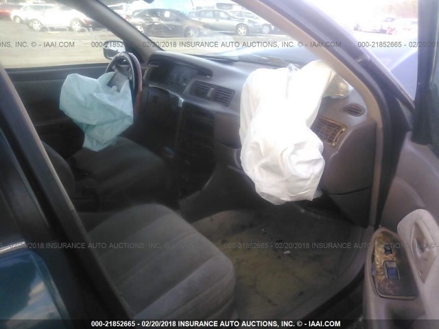 4T1BG22K7WU333789 - 1998 TOYOTA CAMRY CE/LE/XLE 绿色 照片 5