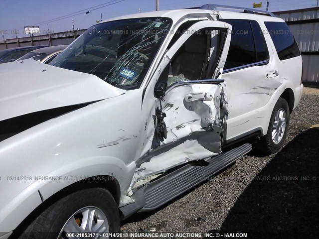 5LMEU68H54ZJ45021 - 2004 LINCOLN AVIATOR 白色 照片 6