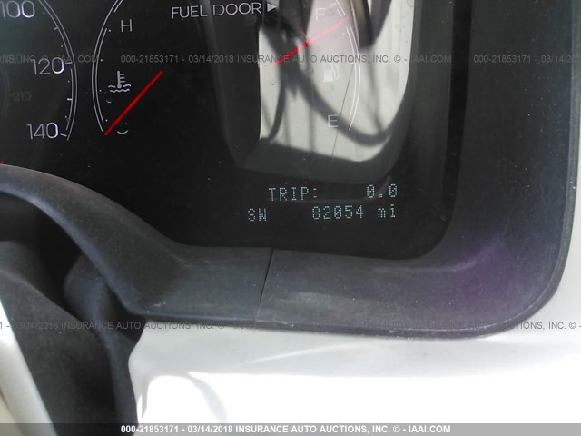 5LMEU68H54ZJ45021 - 2004 LINCOLN AVIATOR 白色 照片 7