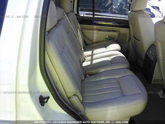 5LMEU68H54ZJ45021 - 2004 LINCOLN AVIATOR WHITE photo 8