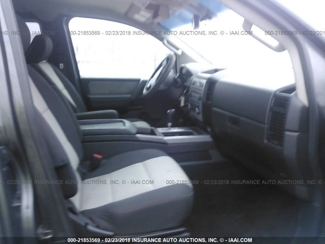 1N6BA0CC7CN325566 - 2012 NISSAN TITAN S/SV/PRO-4X SILVER photo 5