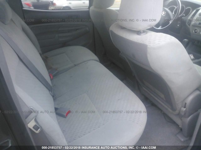 5TFLU4EN6BX011219 - 2011 TOYOTA TACOMA DOUBLE CAB ნაცრისფერი ფოტო 8