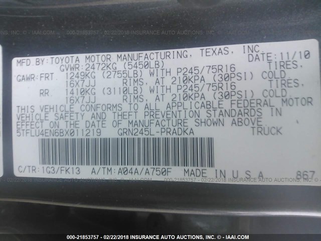 5TFLU4EN6BX011219 - 2011 TOYOTA TACOMA DOUBLE CAB ნაცრისფერი ფოტო 9