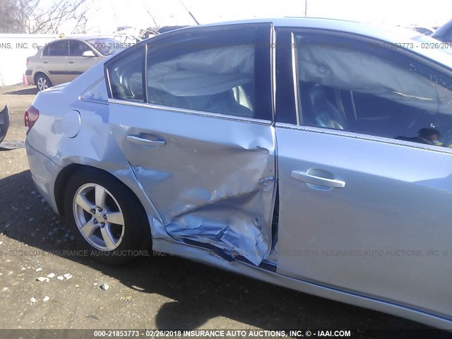 1G1PG5S99B7173487 - 2011 CHEVROLET CRUZE LT Light Blue photo 6