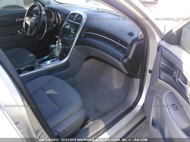 1G11B5SA9DF345525 - 2013 CHEVROLET MALIBU LS ოქროსფერი ფოტო 5