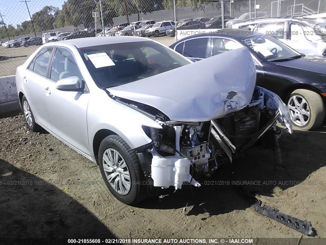 4T4BF1FK1DR298015 - 2013 TOYOTA CAMRY L/SE/LE/XLE 银色 照片 1