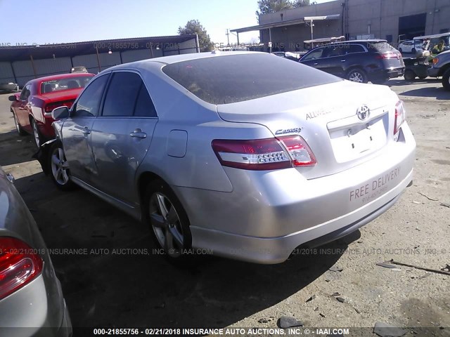 4T1BF3EK0BU601628 - 2011 TOYOTA CAMRY SE/LE/XLE 银色 照片 3