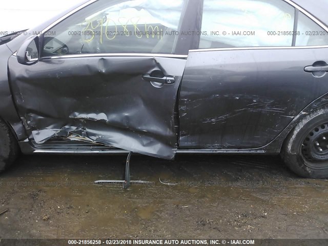 4T4BF1FK0ER346900 - 2014 TOYOTA CAMRY L/SE/LE/XLE 灰色 照片 6