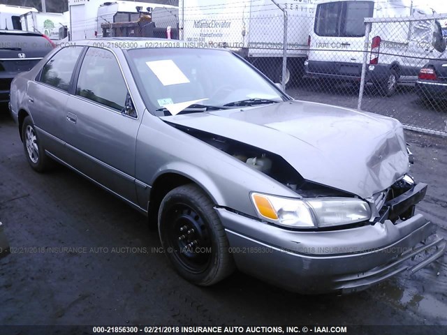 4T1BF22K6VU008360 - 1997 TOYOTA CAMRY CE/LE/XLE GRAY photo 1