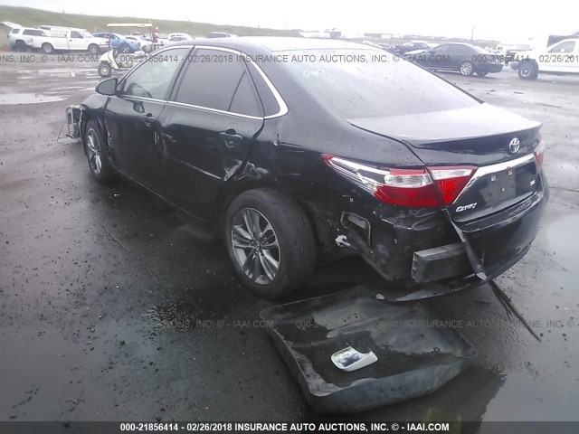 4T1BF1FK3FU041368 - 2015 TOYOTA CAMRY LE/XLE/SE/XSE BLACK photo 3