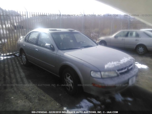 JN1CA21D0WT517395 - 1998 NISSAN MAXIMA GLE/GXE/SE GRAY photo 1