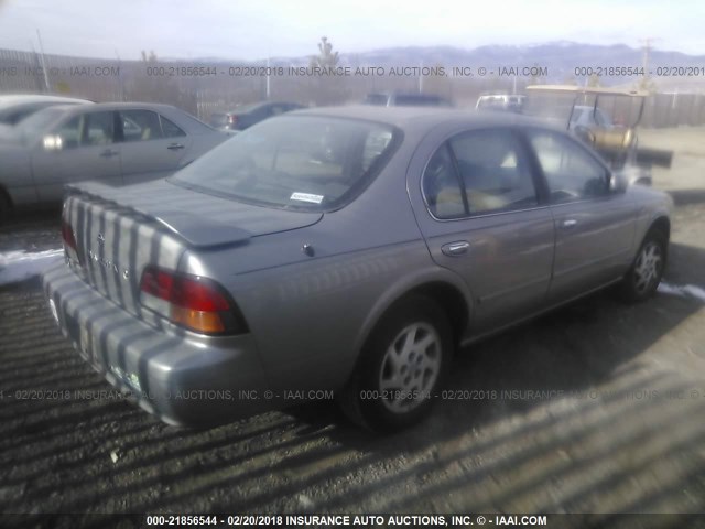 JN1CA21D0WT517395 - 1998 NISSAN MAXIMA GLE/GXE/SE GRAY photo 4