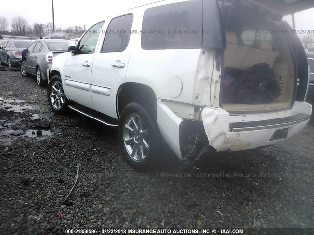 1GKFK63897J320113 - 2007 GMC YUKON DENALI WHITE photo 3