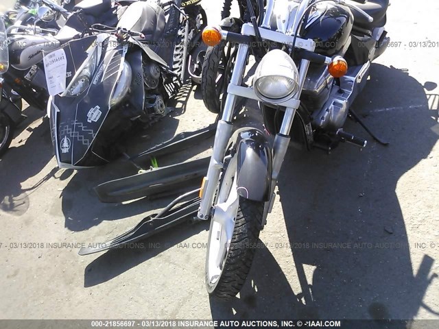 JH2SC6702AK001169 - 2010 HONDA VT1300 CS Qara foto 5