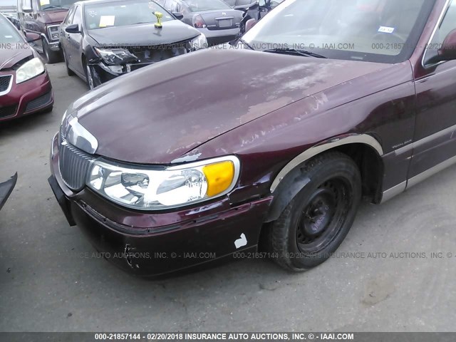 1LNHM81W61Y637272 - 2001 LINCOLN TOWN CAR EXECUTIVE Каштановый фото 6