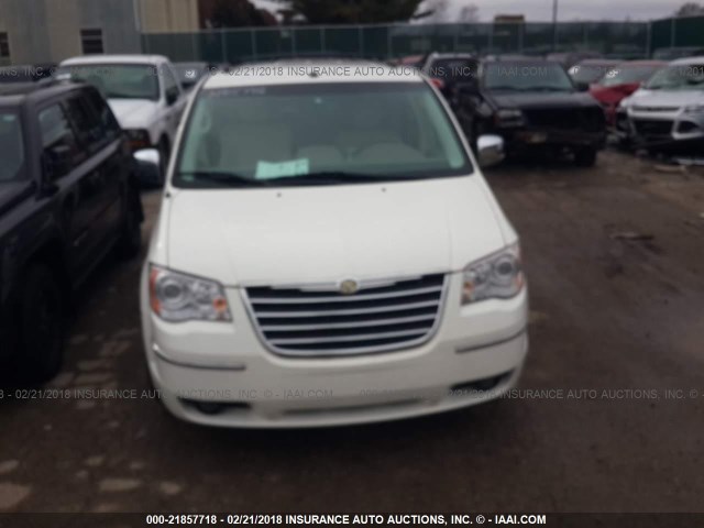 2A8HR64XX8R735016 - 2008 CHRYSLER TOWN & COUNTRY LIMITED WHITE photo 6