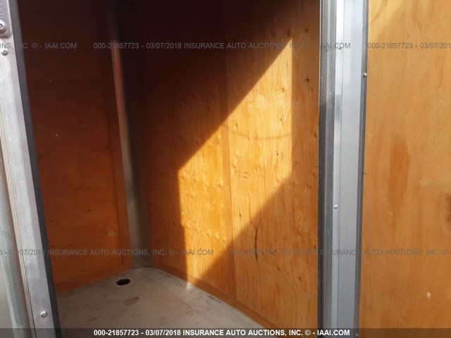 5NHUTW218GB626618 - 2016 FOREST RIVER ENCLOSED CARGO  银色 照片 5