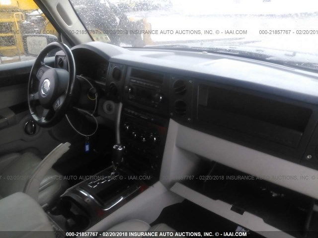 1J8HH58296C237794 - 2006 JEEP COMMANDER LIMITED BLACK photo 5