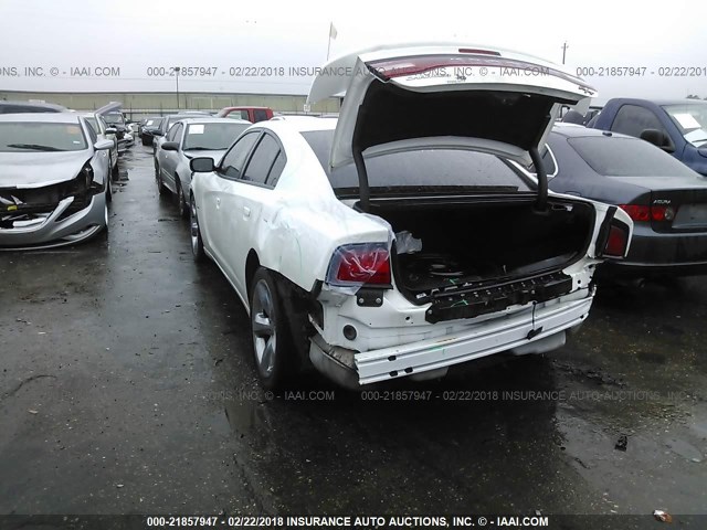 2C3CDXCT4DH611624 - 2013 DODGE CHARGER R/T WHITE photo 3