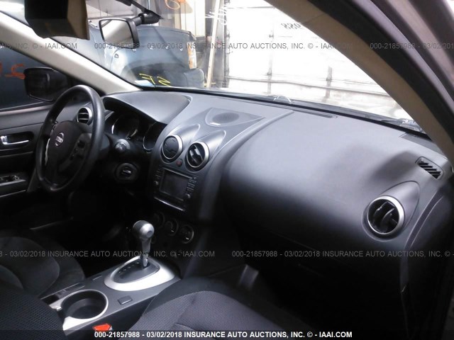 JN8AS5MV6DW600921 - 2013 NISSAN ROGUE S/SV SILVER photo 5