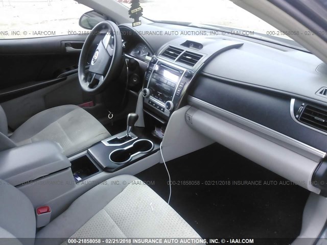 4T1BF1FK4CU514593 - 2012 TOYOTA CAMRY SE/LE/XLE GRAY photo 5