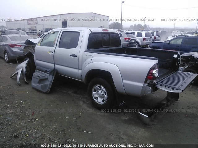 3TMLU4EN8CM081389 - 2012 TOYOTA TACOMA DOUBLE CAB SILVER photo 3