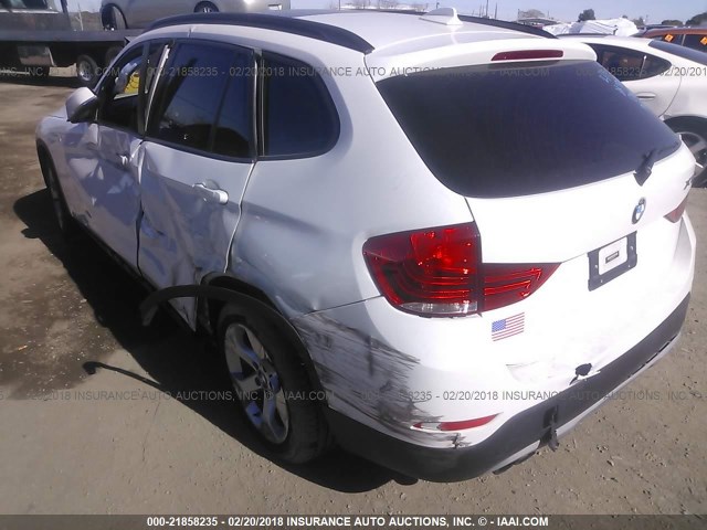 WBAVM1C5XFVW57761 - 2015 BMW X1 SDRIVE28I WHITE photo 3