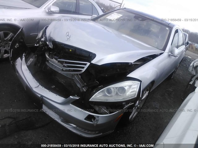 WDDNG9EB2DA506452 - 2013 MERCEDES-BENZ S 550 4MATIC SILVER photo 2