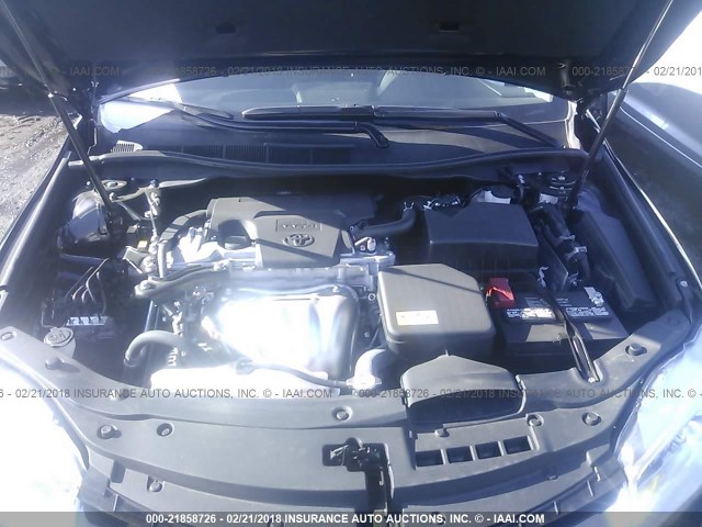 4T1BF1FK5HU811430 - 2017 TOYOTA CAMRY LE/XLE/SE/XSE შავი ფოტო 10