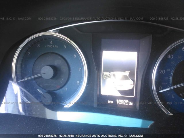 4T1BF1FK5HU811430 - 2017 TOYOTA CAMRY LE/XLE/SE/XSE შავი ფოტო 7