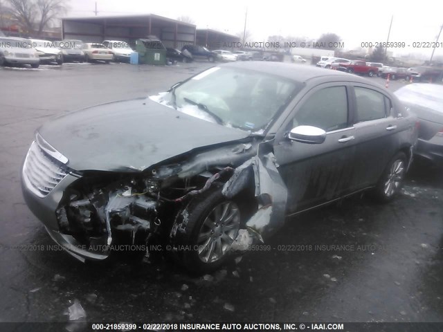 1C3CCBCG0DN513710 - 2013 CHRYSLER 200 LIMITED GRAY photo 2