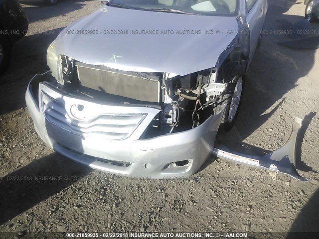 4T1BF3EK7BU713438 - 2011 TOYOTA CAMRY SE/LE/XLE Серебристый фото 6