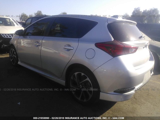 JTNKARJE5GJ503723 - 2016 TOYOTA SCION IM SILVER photo 3