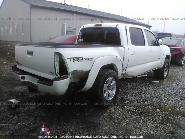 5TFLU4EN6FX113688 - 2015 TOYOTA TACOMA DOUBLE CAB/TRD PRO WHITE photo 4