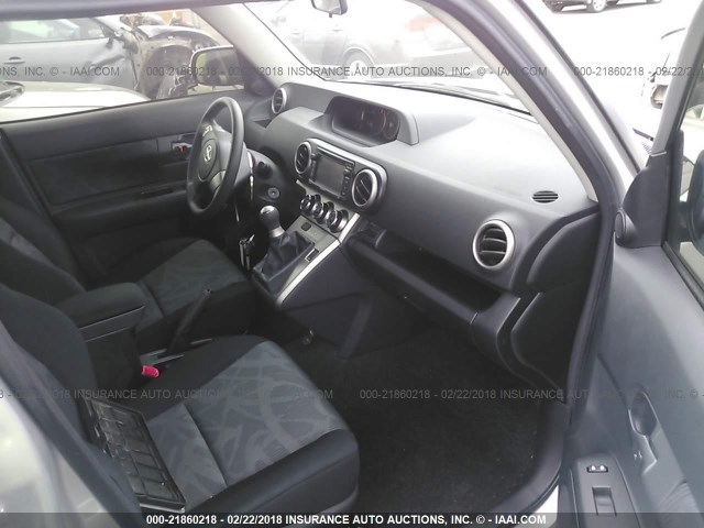 JTLZE4FE5EJ050384 - 2014 TOYOTA SCION XB SILVER photo 5