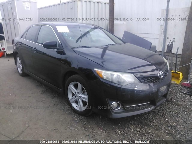 4T1BF1FK0CU593180 - 2012 TOYOTA CAMRY SE/LE/XLE BLACK photo 1