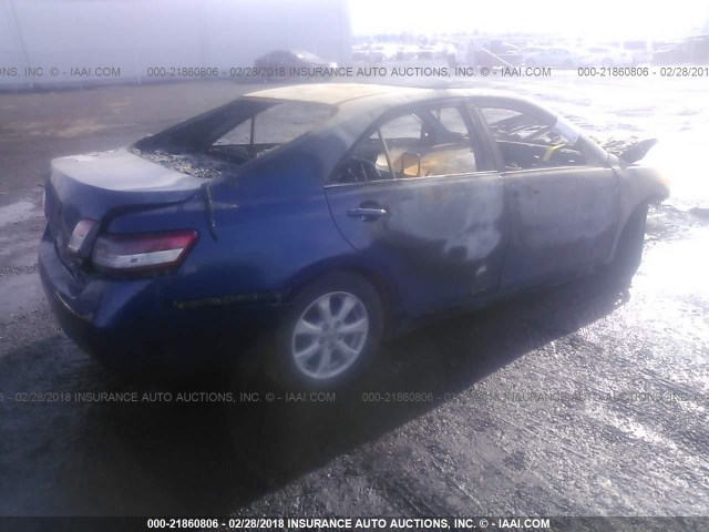 4T1BF3EK8BU765693 - 2011 TOYOTA CAMRY SE/LE/XLE 蓝色 照片 4