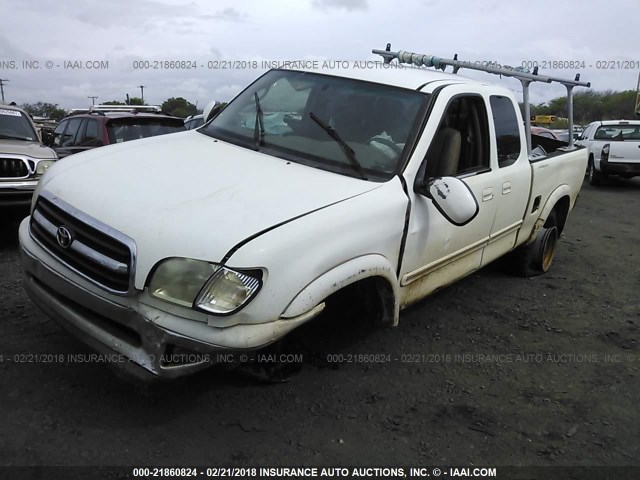 5TBBT481XYS012226 - 2000 TOYOTA TUNDRA ACCESS CAB LIMITED WHITE photo 2