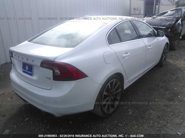 YV126MFK6F1341469 - 2015 VOLVO S60 PREMIER WHITE photo 4