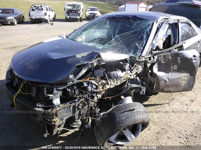 4T1BF1FKXCU041265 - 2012 TOYOTA CAMRY SE/LE/XLE GRAY photo 6