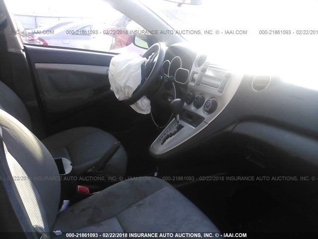 2T1KU40EX9C064209 - 2009 TOYOTA COROLLA MATRIX  RED photo 5